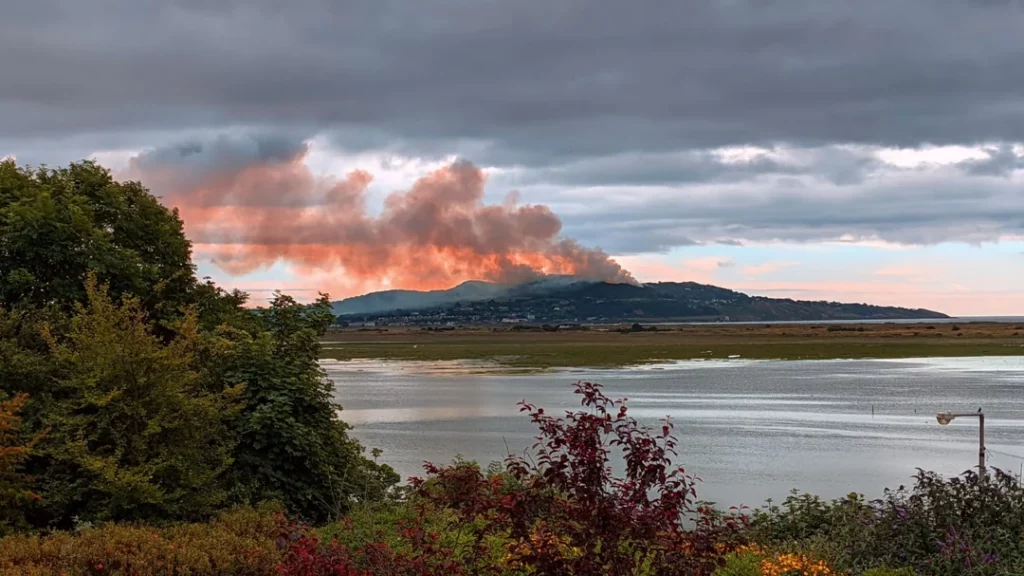 Orange wildfire warning as Howth blaze rages for eight days